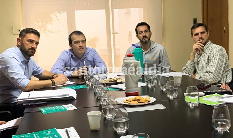 El diputado Blanco encabezó una nueva reunión por la Ley de Góndolas. (Foto: Prensa Diputado Blanco)