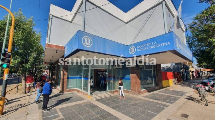 Palo Oliver solicita la normalización de la atención al público en entidades bancarias