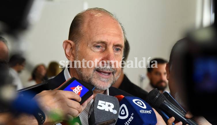 La provincia comenzó a girar la primera etapa de los mil millones para la emergencia sanitaria a municipios y comunas