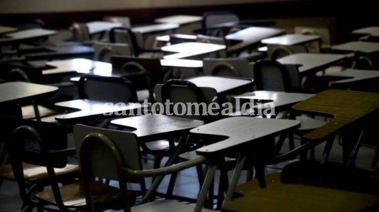El gobierno provincial anunció que se suspenden las clases presenciales en todos los niveles desde este miércoles