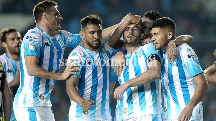 Racing y Flamengo jugarán el partido de ida de los octavos de final. (Foto: Télam)
