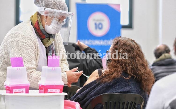 La provincia recibió 69.700 nuevas vacunas AstraZeneca