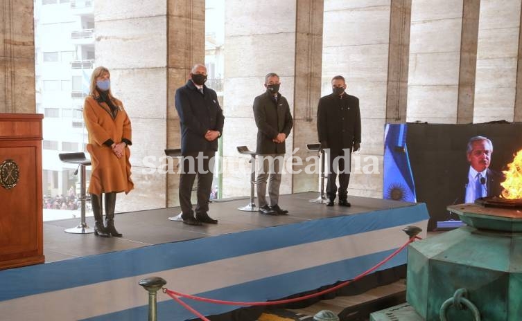 Este domingo se realizó el acto por el Día de la Bandera en Rosario