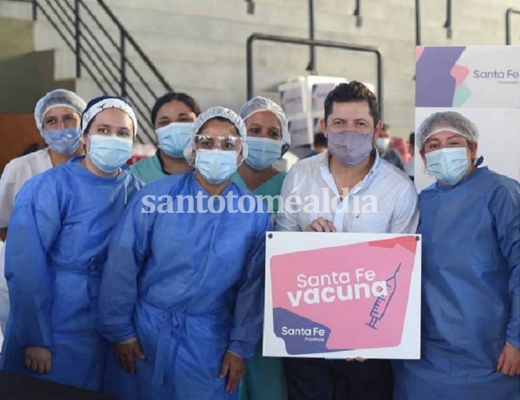 Proponen reconocer a los trabajadores de la salud que perdieron su vida por COVID-19