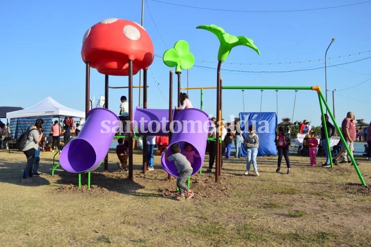 Sauce Viejo: instalaron juegos y aparatos para actividad física en el Balnerario Don Roque