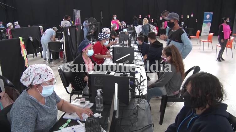 La provincia brindó detalles de la situación epidemiológica a intendentes y presidentes comunales