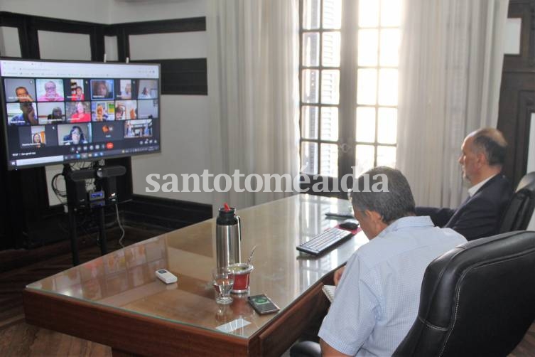 La primera reunión con los docentes de la provincia no incluyó oferta salarial