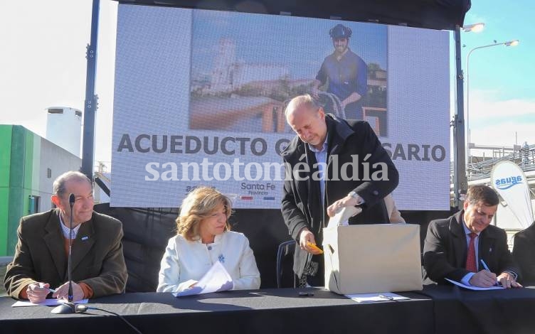 Perotti sobre el Acueducto Gran Rosario: 