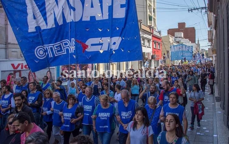 Los docentes públicos definieron dos paros de 48 horas