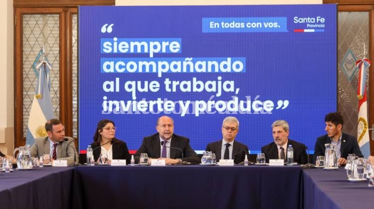 Omar Perotti presentó el proyecto de ley del nuevo Sistema de Gestión de Riesgos de Emergencias y Desastres Agropecuarios