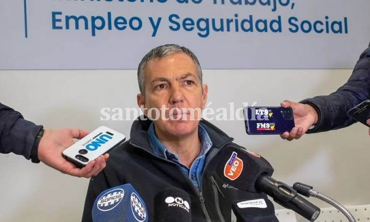 El gobierno convoca a los gremios para los primeros días de septiembre