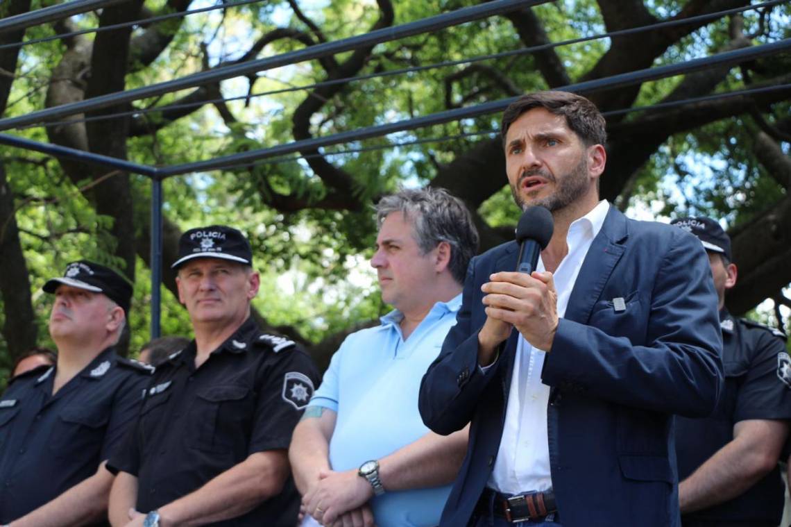 Pullaro: “Es heroico lo que hizo nuestra Policía por el bienestar de los santafesinos en estos meses”
