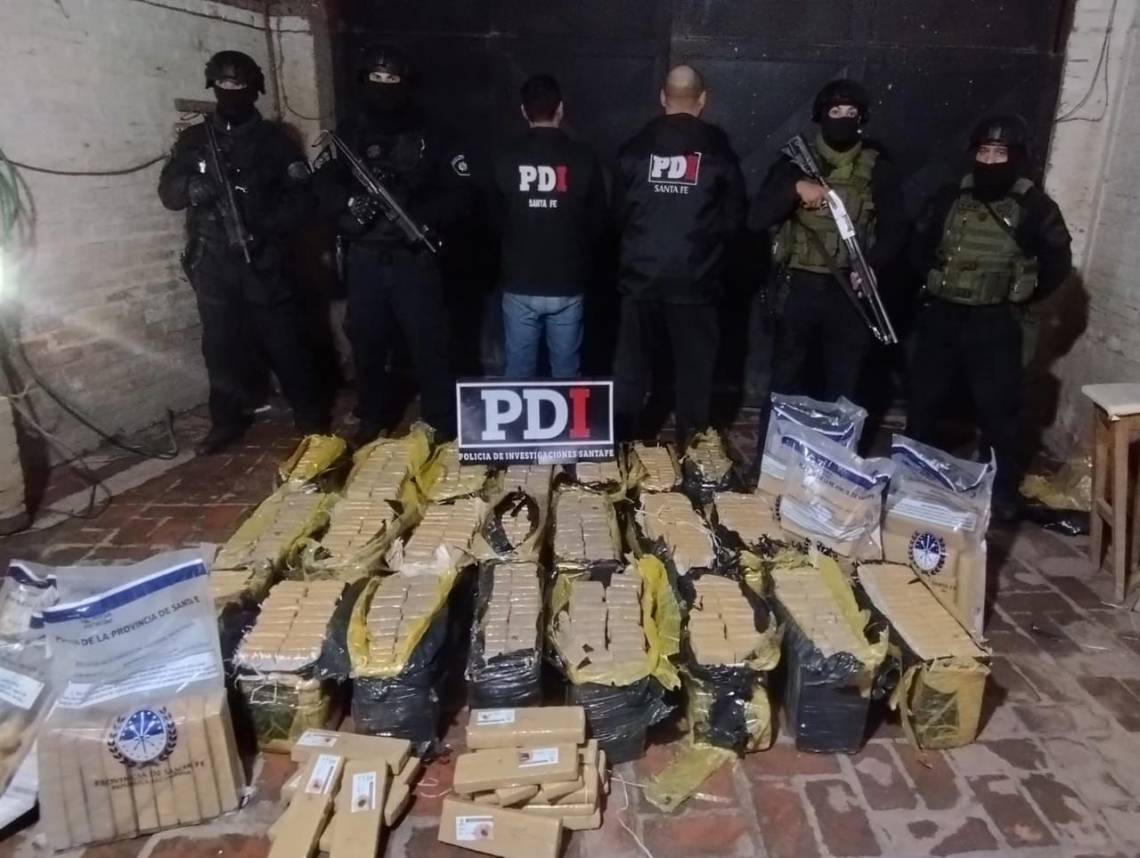 Santa Fe: hallaron más de 500 kilos de marihuana en una vivienda y detuvieron a una mujer