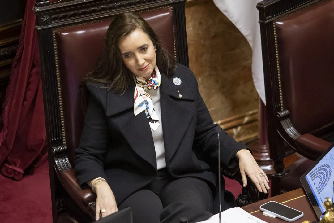 Villarruel: si el oficialismo quiere recortar gastos lo haga “en viajes y en la SIDE”
