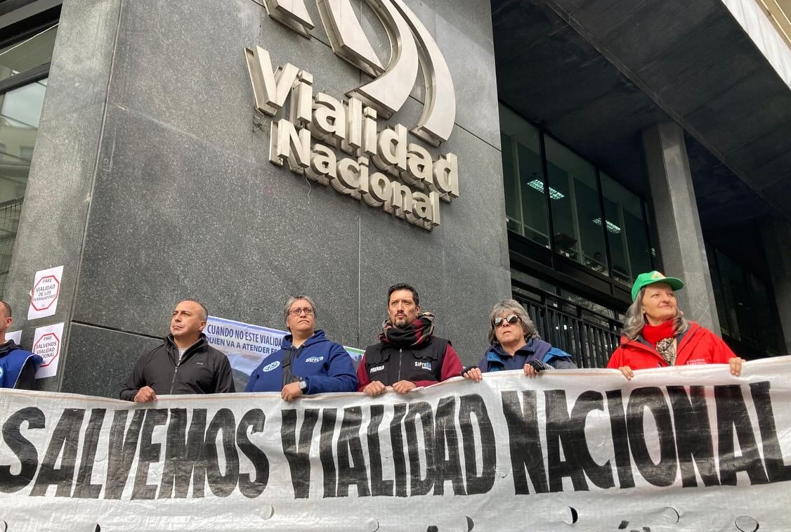 La Justicia suspendió el decreto de Milei que disolvió Vialidad Nacional