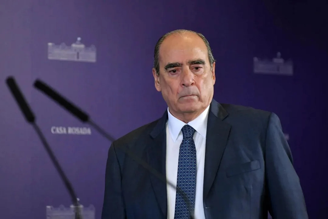 Francos le marca la cancha a Villarruel y exige 