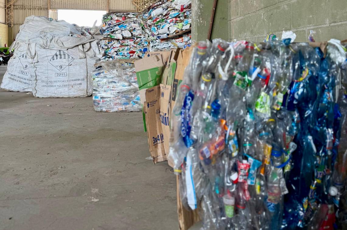 En el lugar se realiza la gestión integral de residuos recuperables y restos de poda generados en Santo Tomé. (Foto: MST)