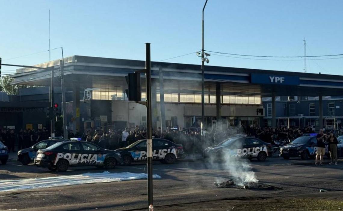 Protesta policial en Rosario y Santa Fe: exigen mejoras salariales y la renuncia de la cúpula