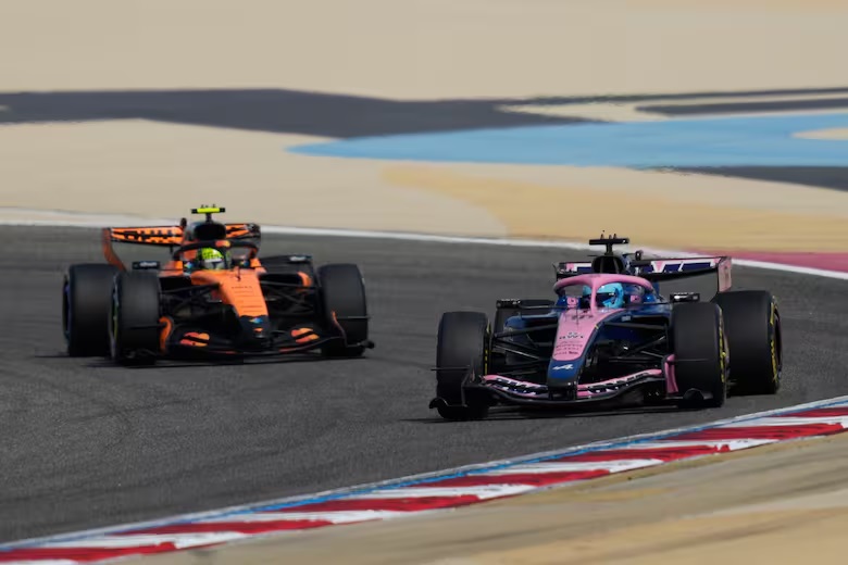 Norris intentará defender el título, mientras que Verstappen buscará recuperar la corona. 