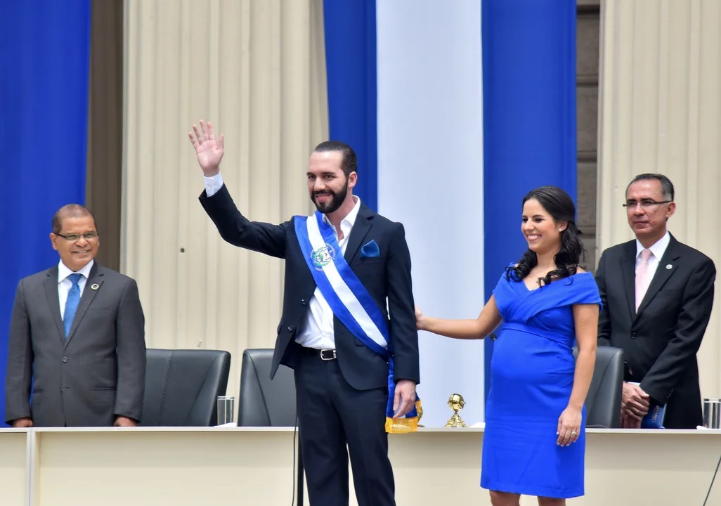 Nayib Bukele, presidente de El Salvador, impulsó la reforma que aprobó la Asamblea Legislativa.