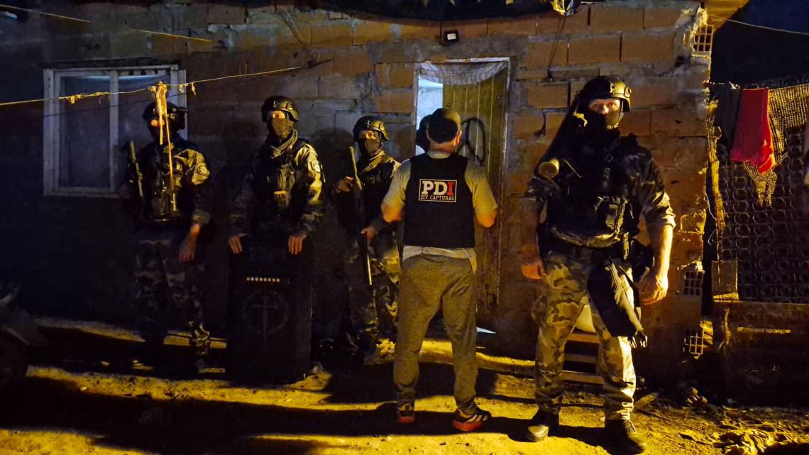 La PDI realizó cinco allanamientos en viviendas ubicadas en un mismo predio en barrio La Barranquera.