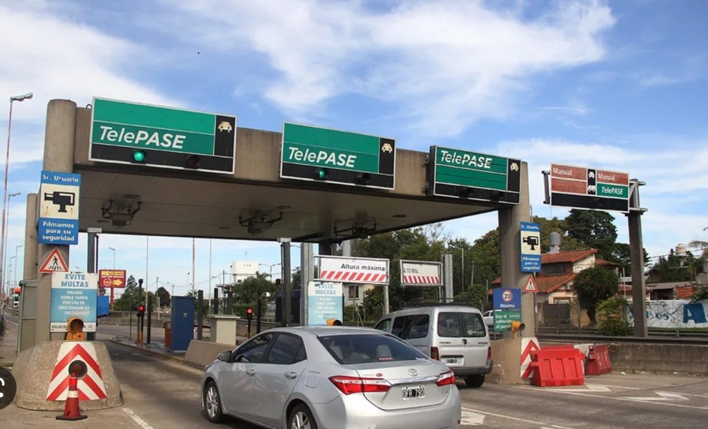 El Gobierno delegó en las provincias la concesión de rutas nacionales por peaje.