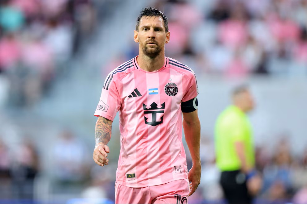 Messi encendió las alarmas, pero los estudios descartaron una lesión grave.