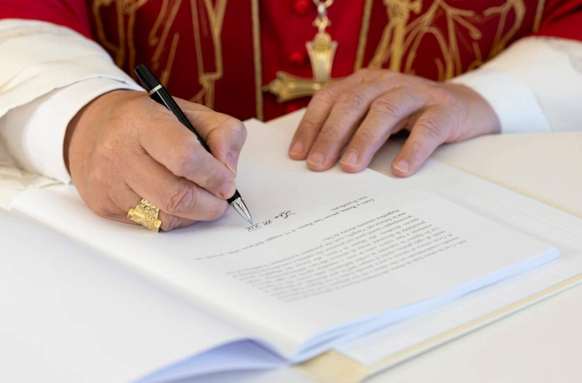 León XIV dedicó su primera encíclica a la inteligencia artificial y pidió que esté al servicio de las personas. (Crédito: Vaticano News)