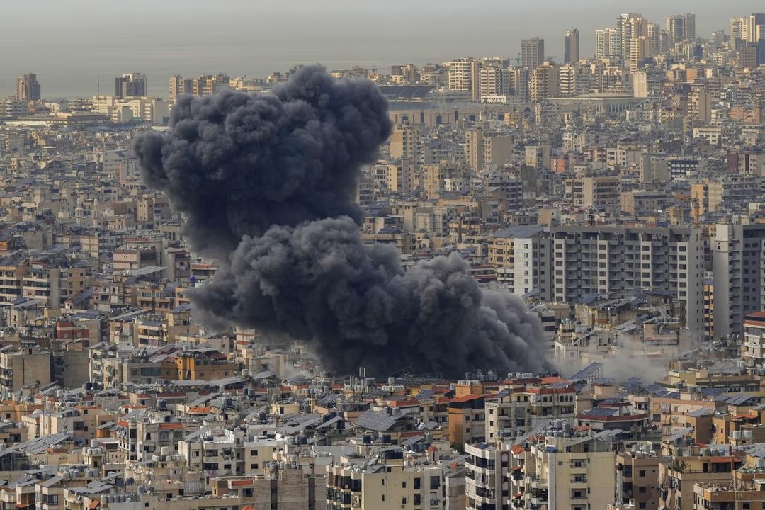 Israel atacó objetivos de Hezbolá en Beirut mientras avanzan las negociaciones entre EE.UU. e Irán.