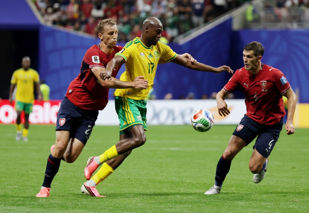 República Checa y Sudáfrica repartieron puntos en el inicio de la segunda fecha de la zona A.