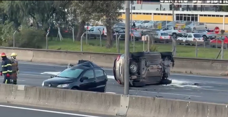 El siniestro obligó a interrumpir el tránsito durante varias horas en la Panamericana.
