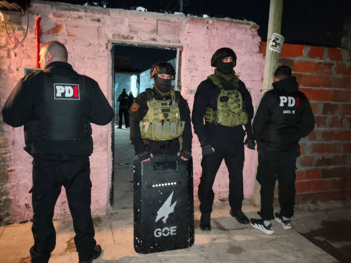 En el primer semestre hubo 371 allanamientos y más de 400 detenidos en el departamento La Capital. (Foto: GSF)