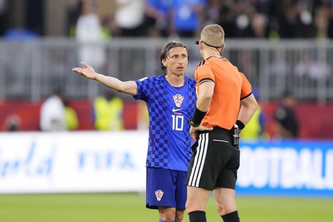 Modric apuntó contra el VAR tras la eliminación de Croacia: