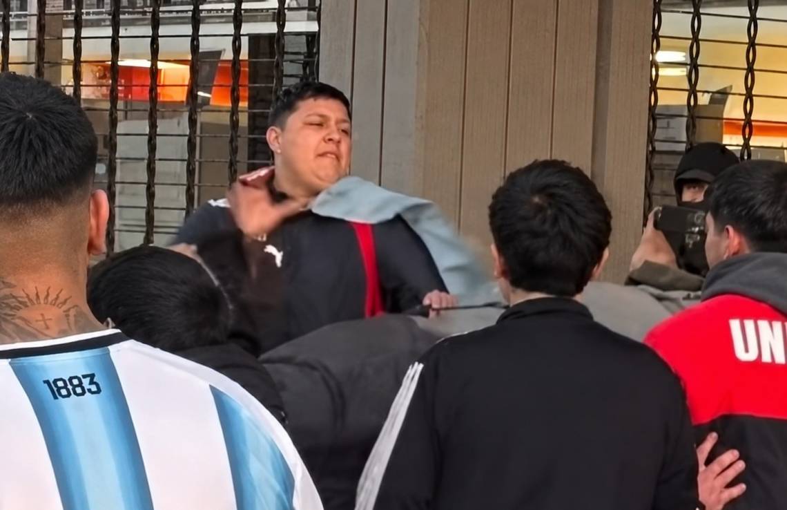 Un grupo reducido protagonizó incidentes durante los festejos por la clasificación de Argentina