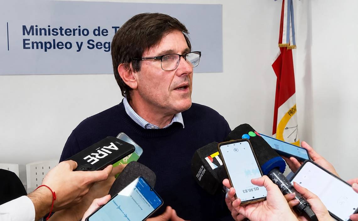 José Goity, ministro de Educación, luego de la reunión de este jueves.