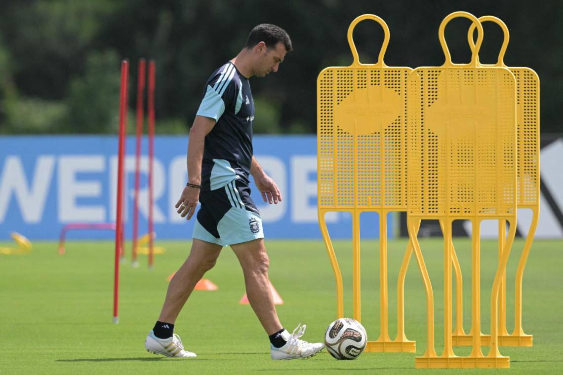 Tras el triunfo épico, Argentina inició la preparación para la final del domingo.