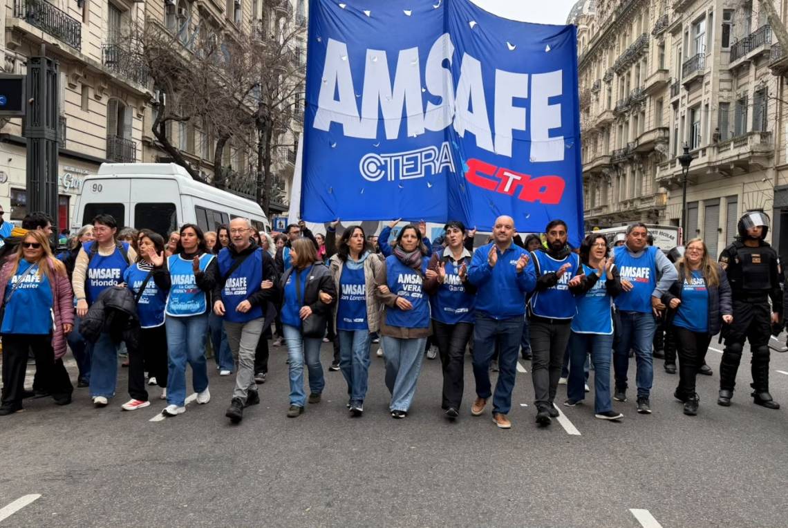 Desde Buenos Aires, AMSAFE afirmó que las familias acompañaron el paro docente en Santa Fe. (Crédito: Prensa AMSAFE)