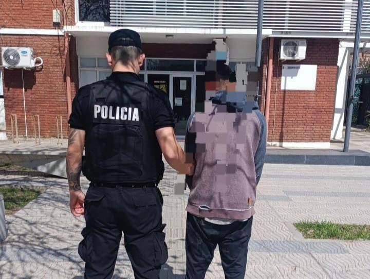 El sujeto detenido fue trasladado a la Comisaría 12da.