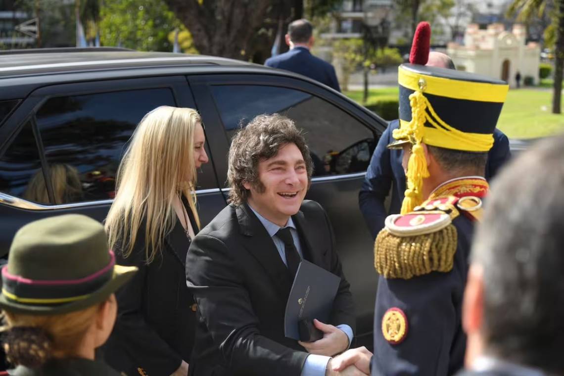 Milei volvió a referirse a las Malvinas durante la inauguración del Museo del Regimiento de Granaderos a Caballo “General San Martín”.