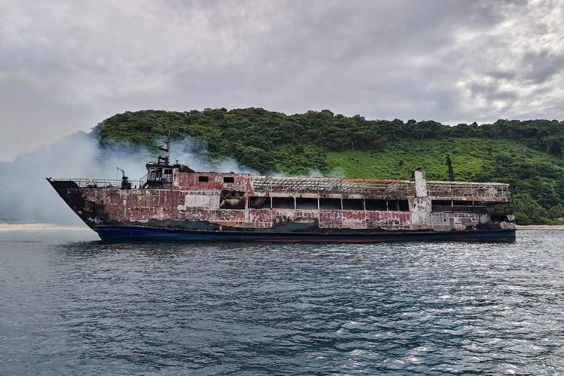 Tragedia en Filipinas: un ferry se incendió y dejó al menos cinco muertos y 86 desaparecidos