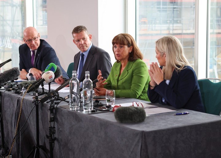 Líderes políticos de Escocia, Gales e Irlanda del Norte afirmaron este lunes su 