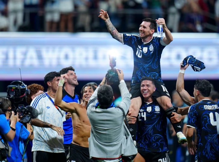Argentina enfrenta a Benín en el partido que marcará la despedida de Messi.
