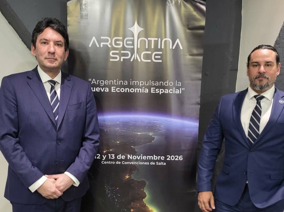 Carlos Clemente analizó el potencial de la industria espacial junto al embajador de Argentina Space 2026.