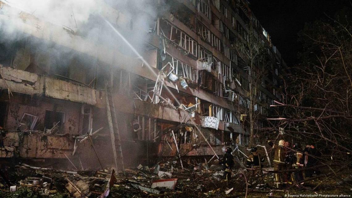 Un nuevo ataque ruso a Ucrania dejó a centenares de hogares sin luz.