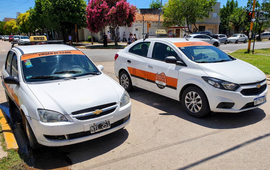El sector remisero reclama nuevas reglas para competir con las aplicaciones. (Crédito: STD)